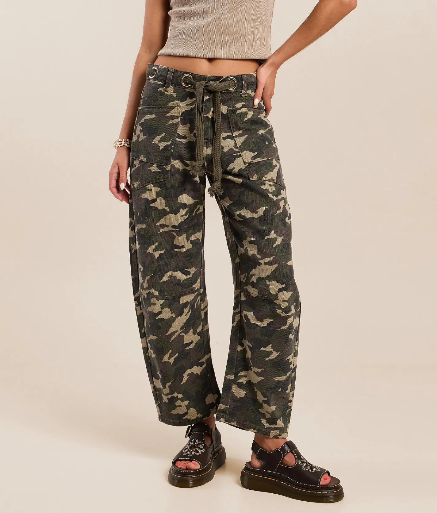 Jeans|Bottoms | Veveret High Rise Barrel Jean Camo