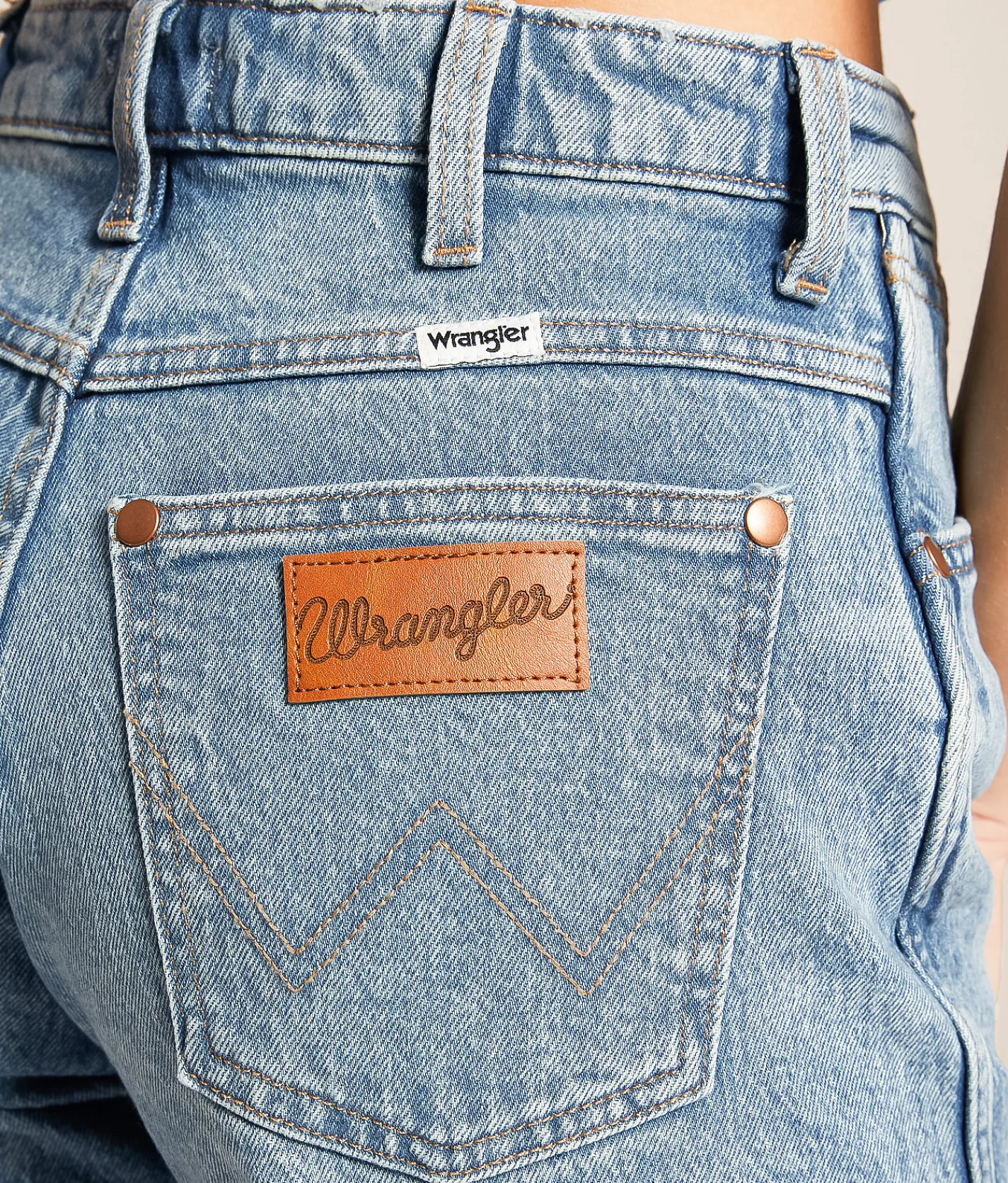 Bottoms|Shorts | Wrangler® High Rise Cowboy Stretch Short Dallas
