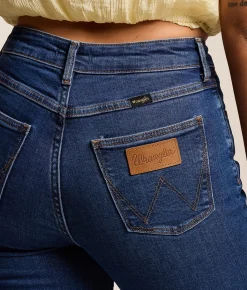 Bottoms | Wrangler® High Rise Flare Stretch Jean Wyoming