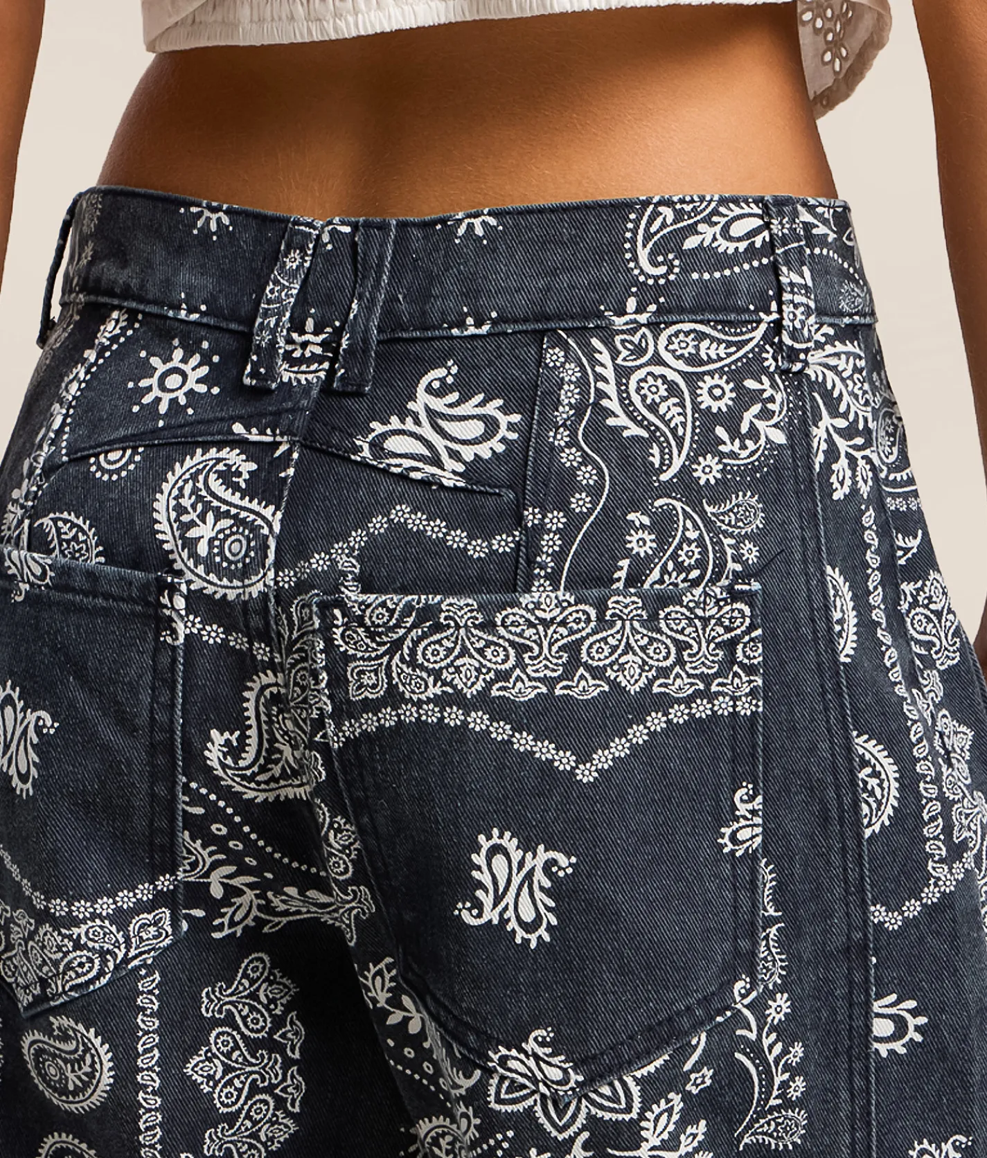 Veveret High Rise Paisley Barrel Jean Navy Hot