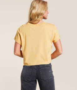 Tops | Gameday SOCIAL® Iowa Hawkeyes Flag T-Shirt Old Gold