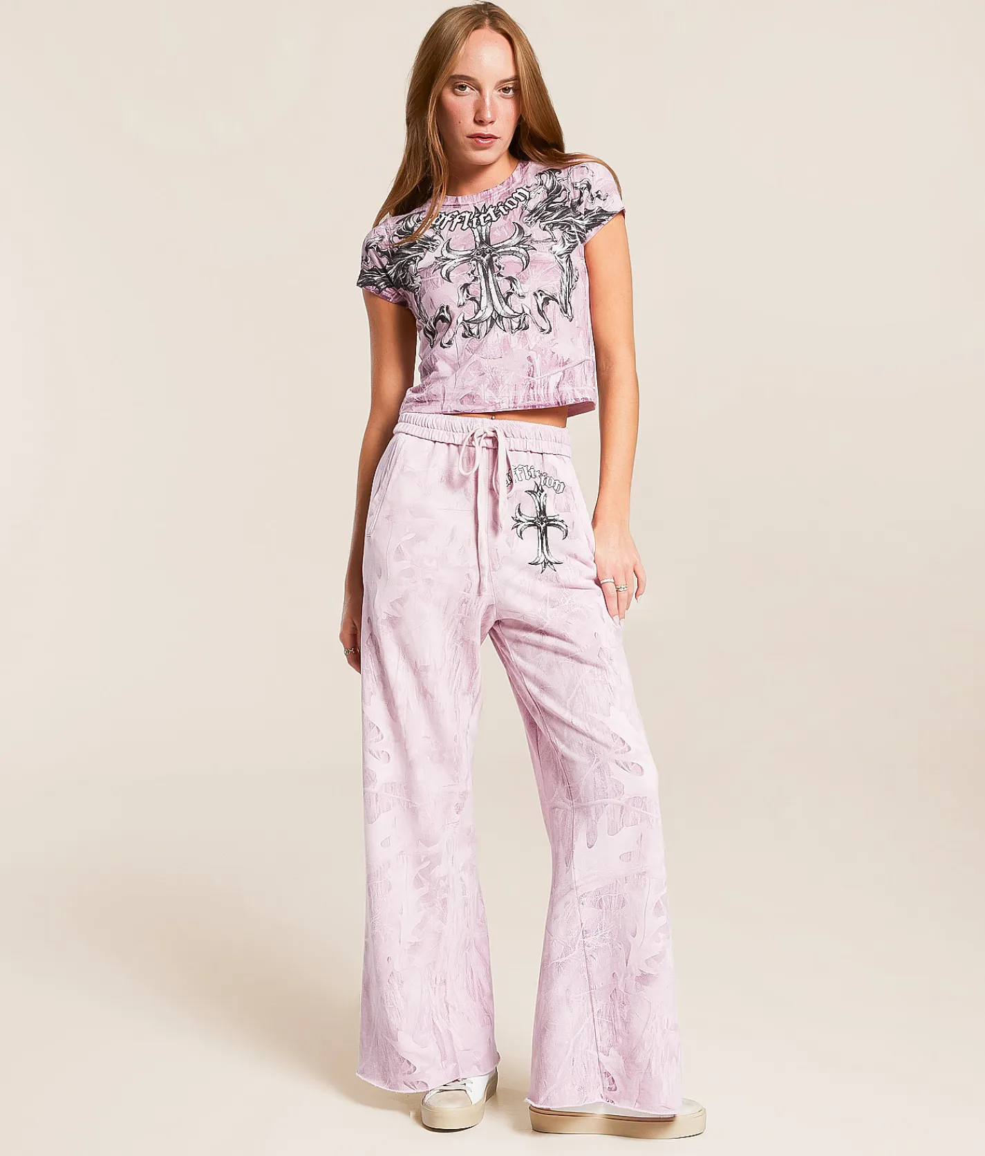 Bottoms | Affliction Jump Camo Sweatpant Lt Pink Reactive