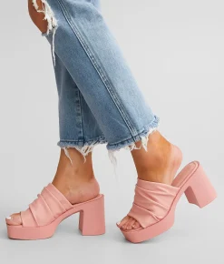 Qupid Leyla Heeled Sandal Ash Coral Hot