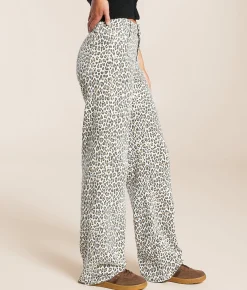 HIDDEN Logan Cheetah Dad Stretch Jean White Cheetah Hot