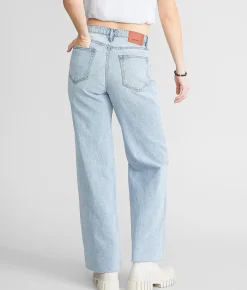 HIDDEN Logan Dad Jean Light Online