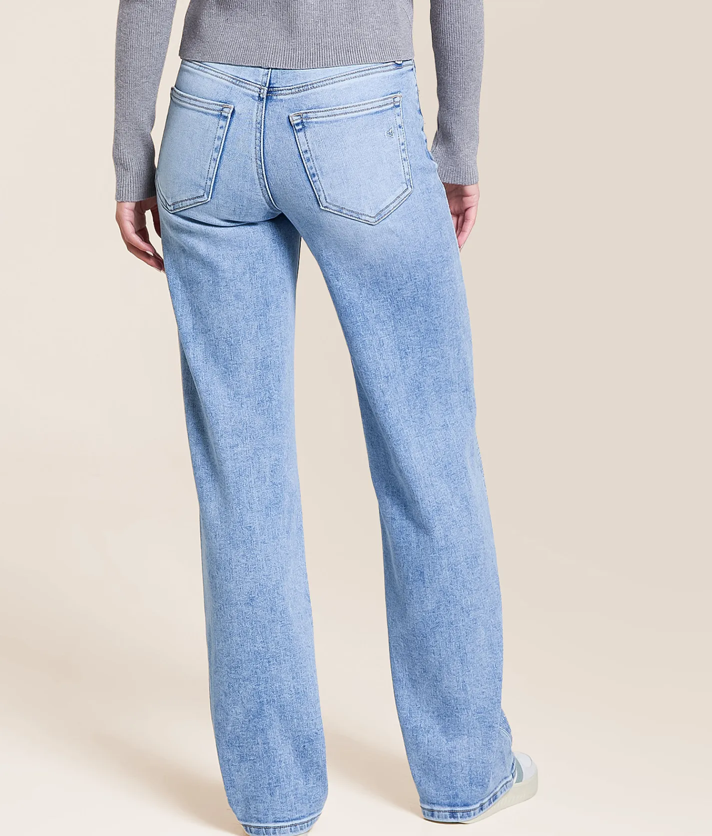 HIDDEN Logan Rhinestone Dad Stretch Jean Light Rhinestone New