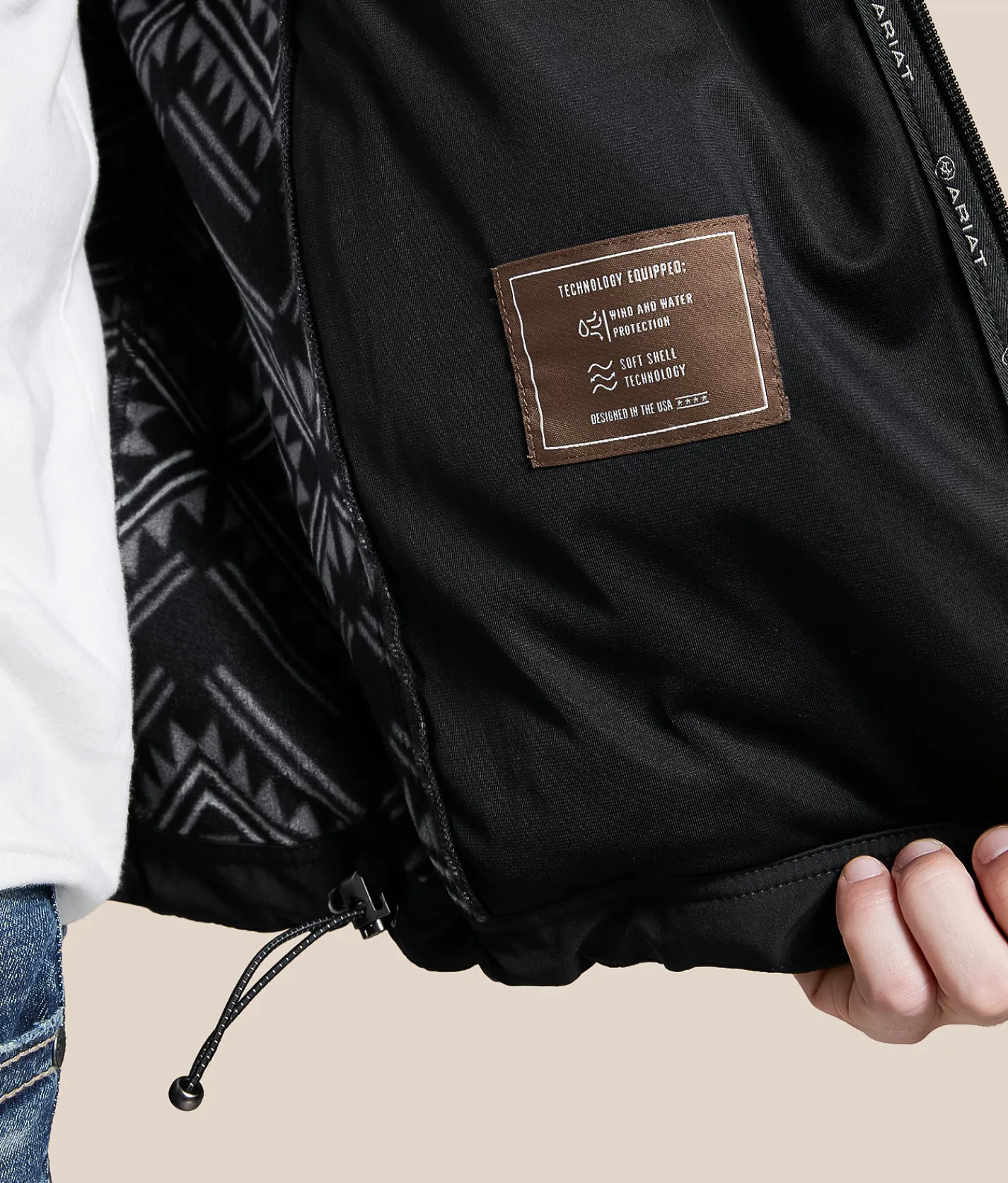 Tops|Coats & Jackets | Ariat Logo 2.0 Softshell Jacket Black