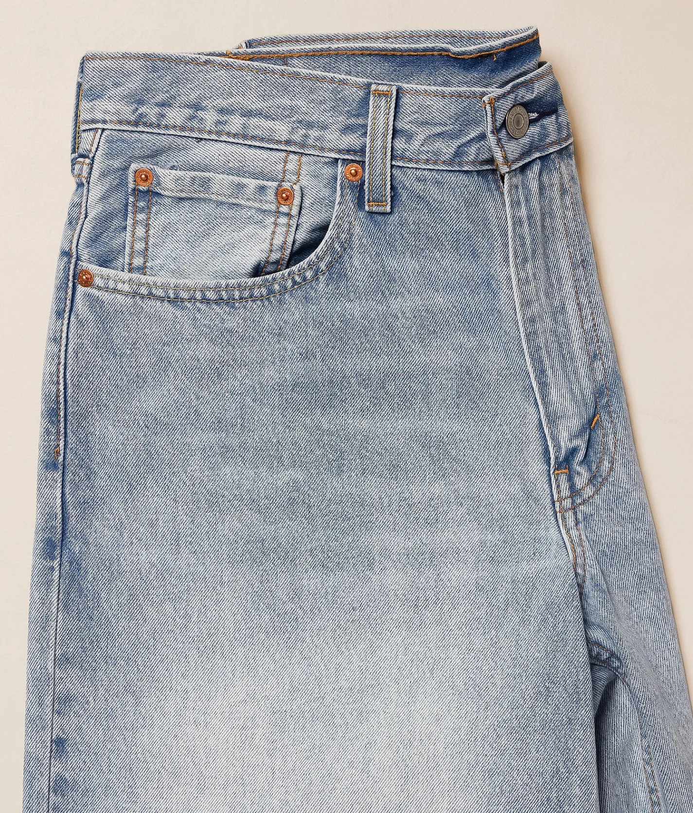 Levi's® 470 Loose Short Sunrise Morning
