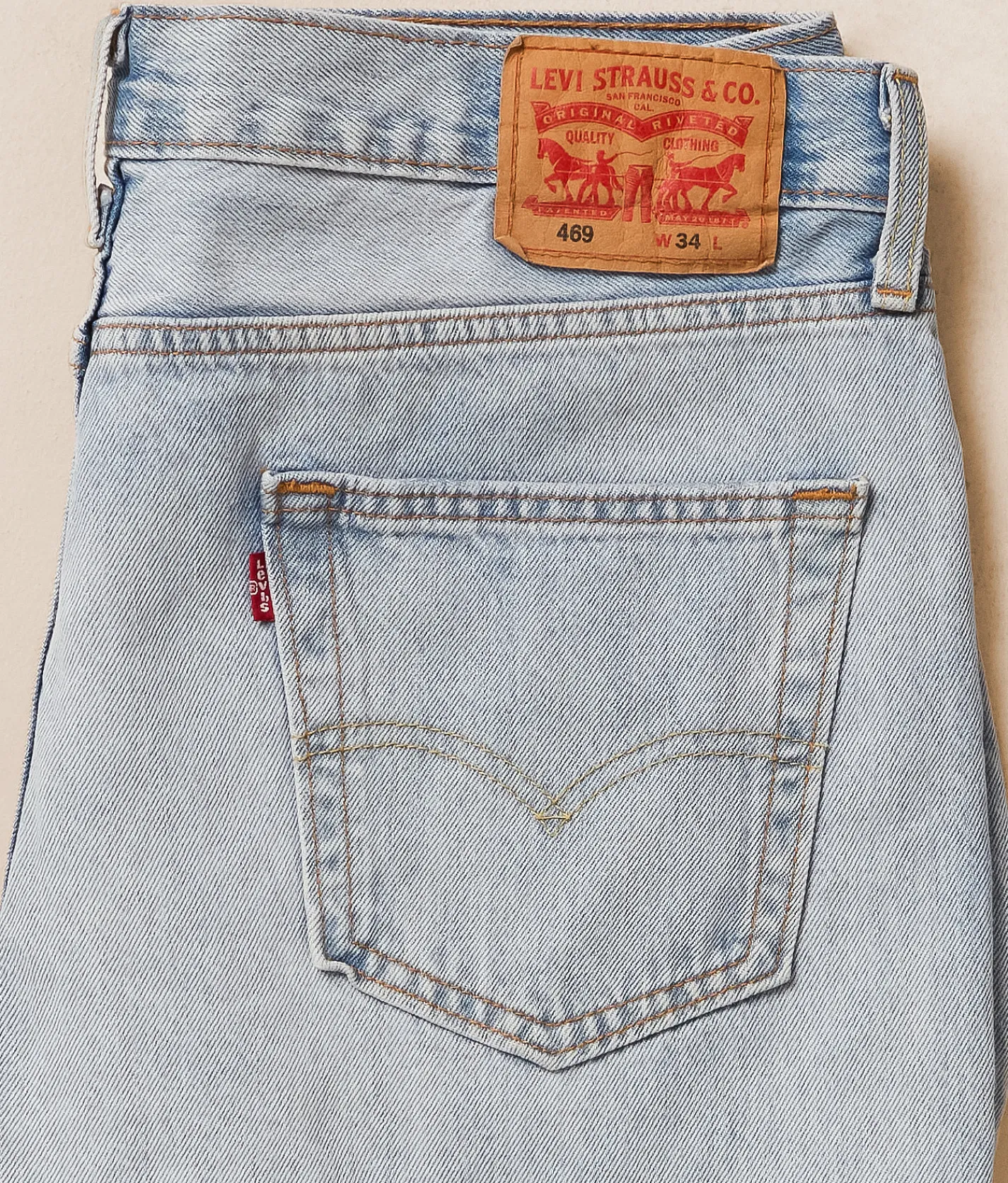 Levi's® 469 Loose Short Call Me Dx New