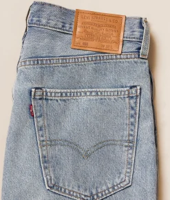 Levi's® 468 Loose Short Light Work Out