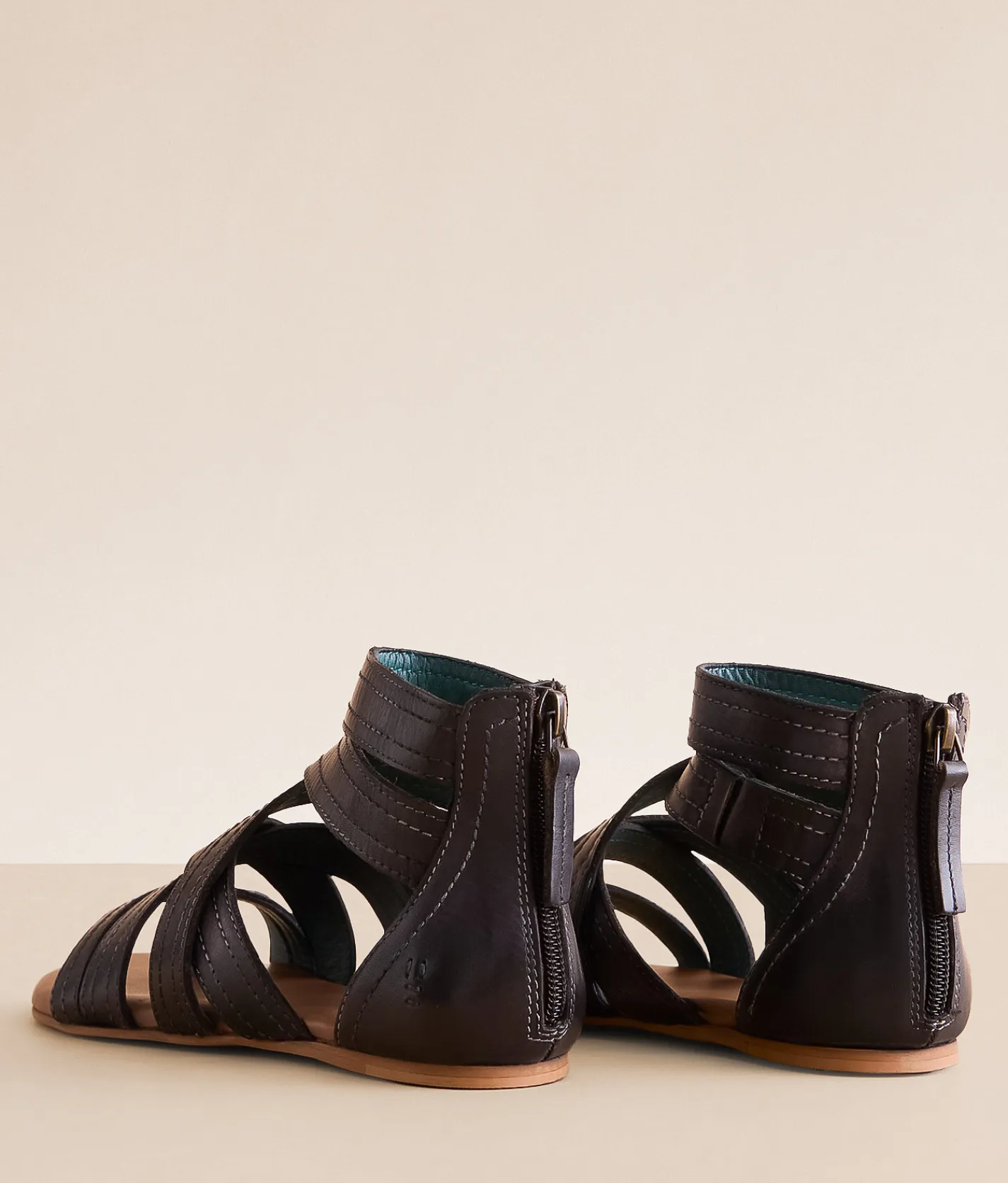 Roan by Bed Stu Majesty Leather Sandal Black HDTML