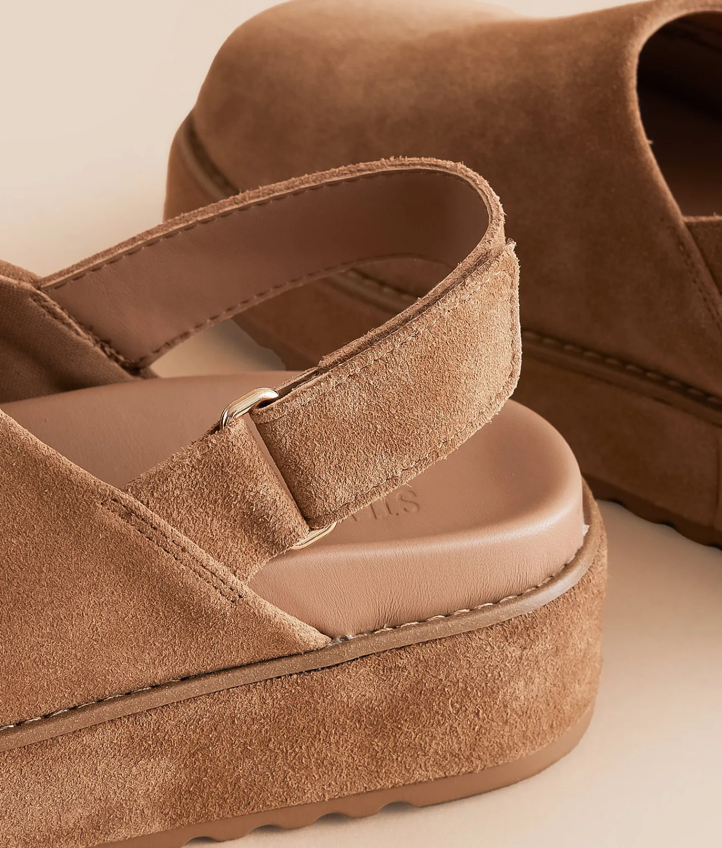 Steve Madden Mellow Leather Platform Clog Cognac Suede Hot