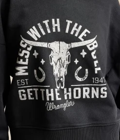 Wrangler® Mess With The Bull Pullover Jet Black Best
