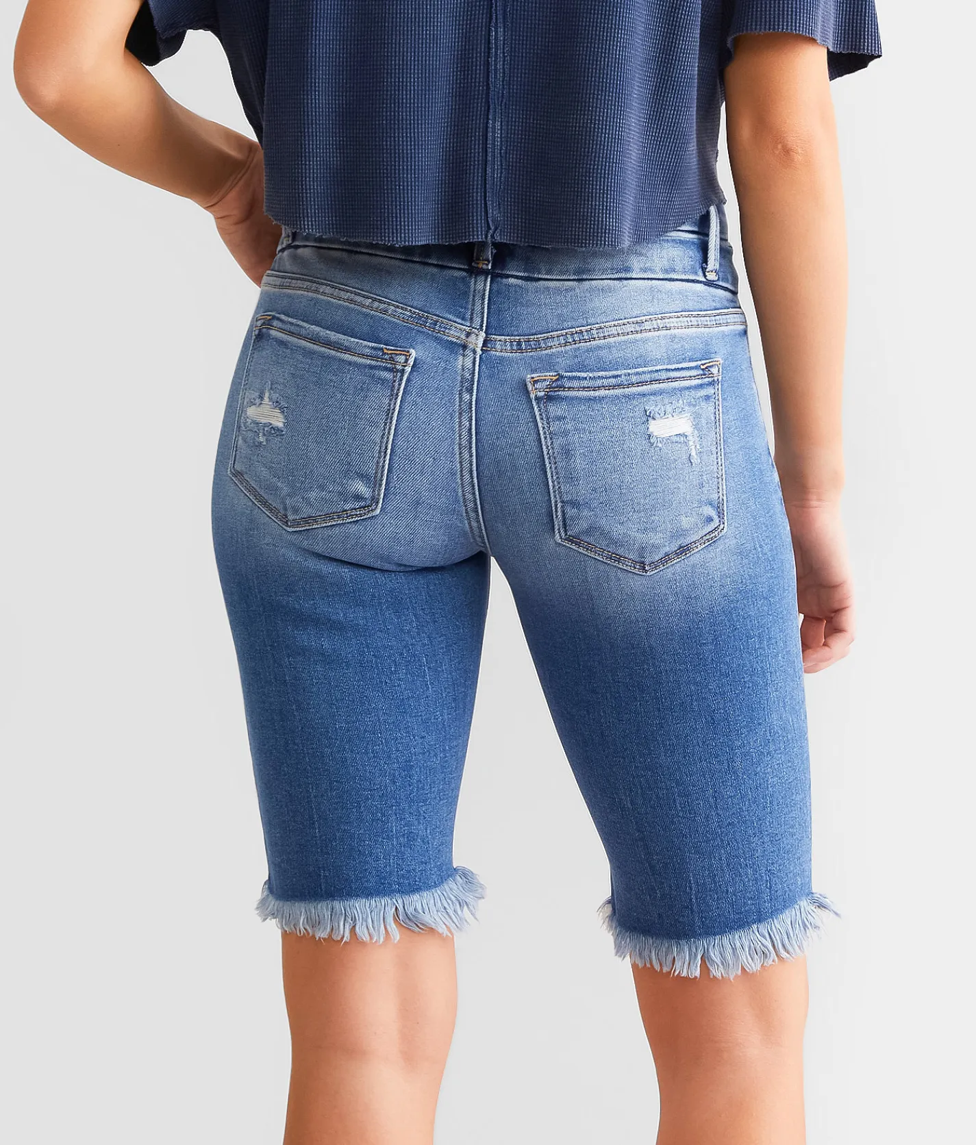 KanCan Signature Mid-Rise Bermuda Stretch Short Sol