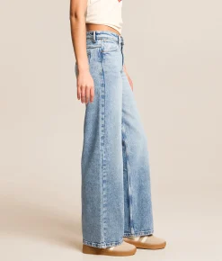 Wrangler® Mid-Rise Loose Straight Stretch Jean Blissful Hot