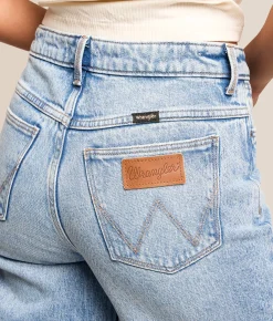 Wrangler® Mid-Rise Loose Straight Stretch Jean Blissful Hot