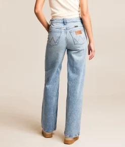 Wrangler® Mid-Rise Loose Straight Stretch Jean Blissful Hot
