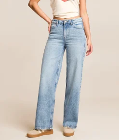 Wrangler® Mid-Rise Loose Straight Stretch Jean Blissful Hot
