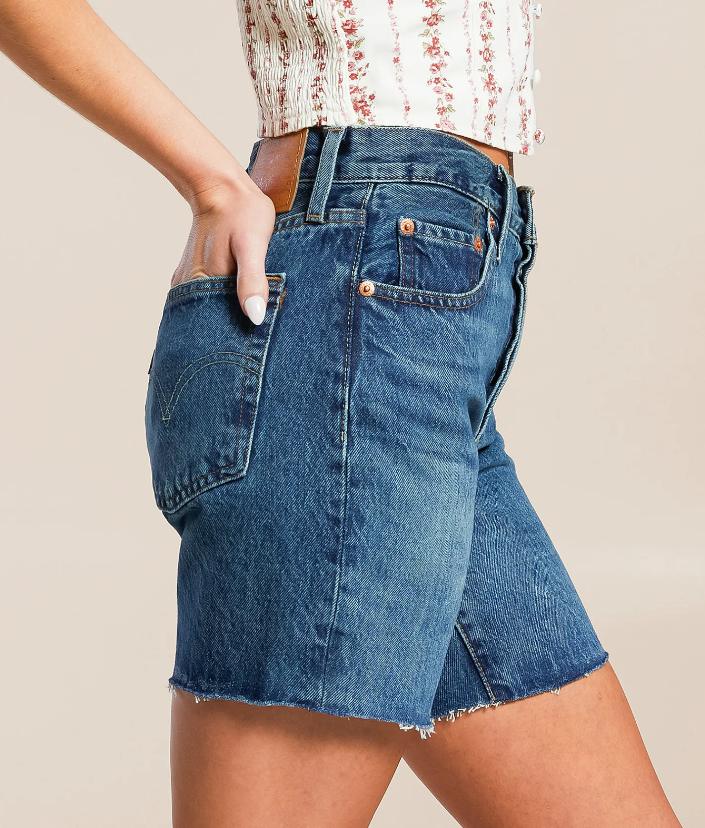 Shorts|Bottoms | Levi's® 501 Mid-Thigh Short Resignation