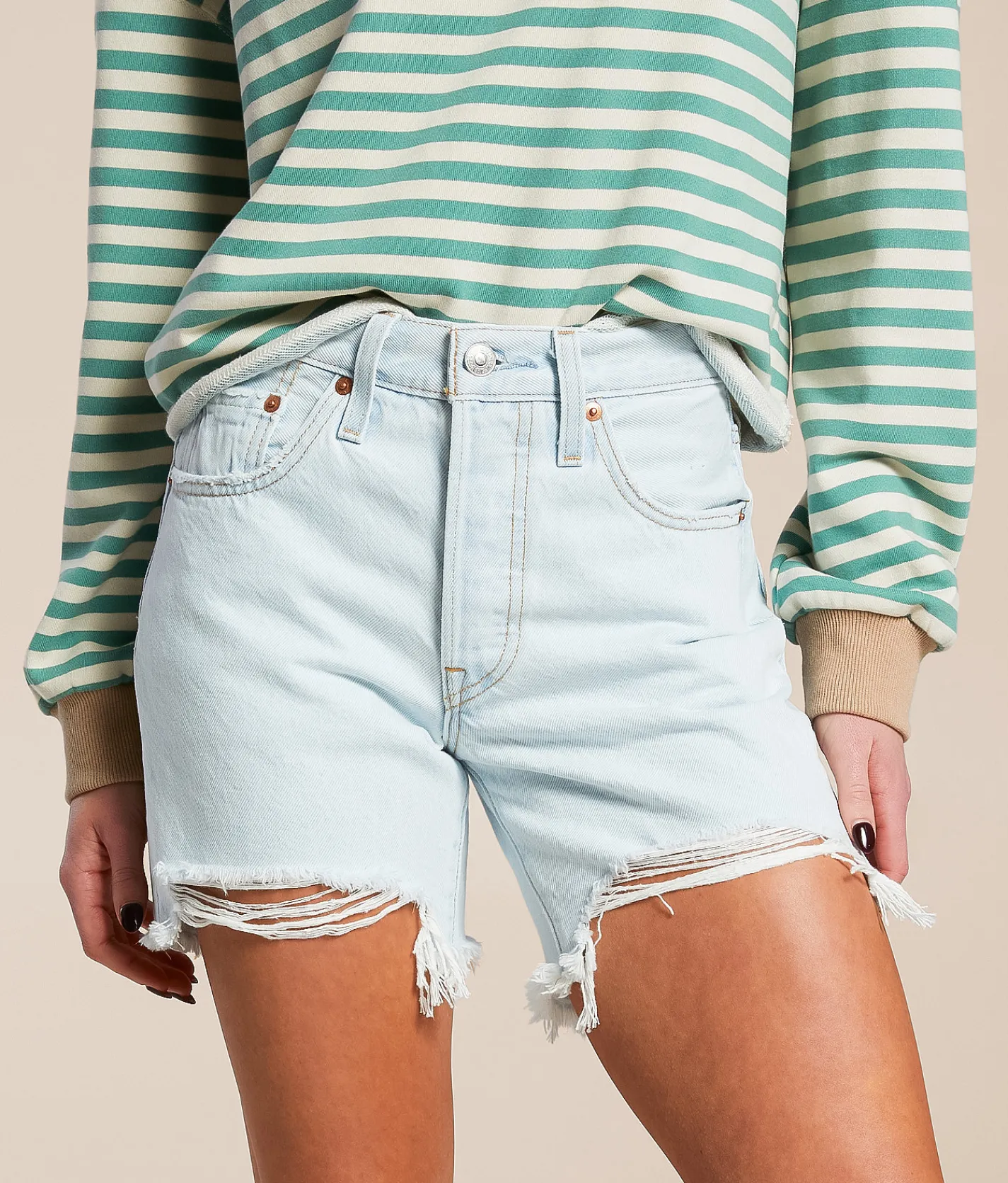 Bottoms|Shorts | Levi's® 501 Mid Thigh Short Fade Off