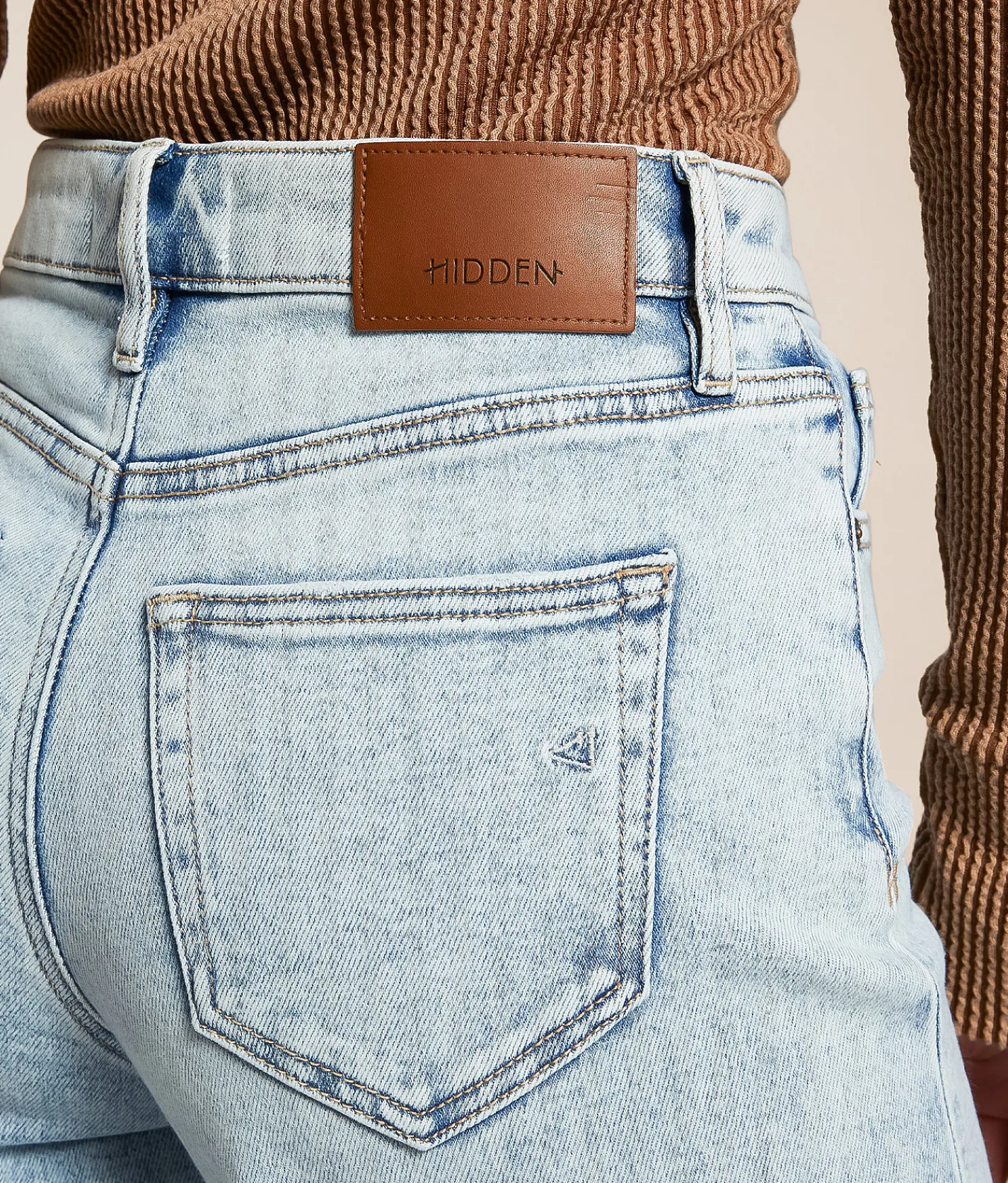 HIDDEN Nori Wide Leg Stretch Jean Light New