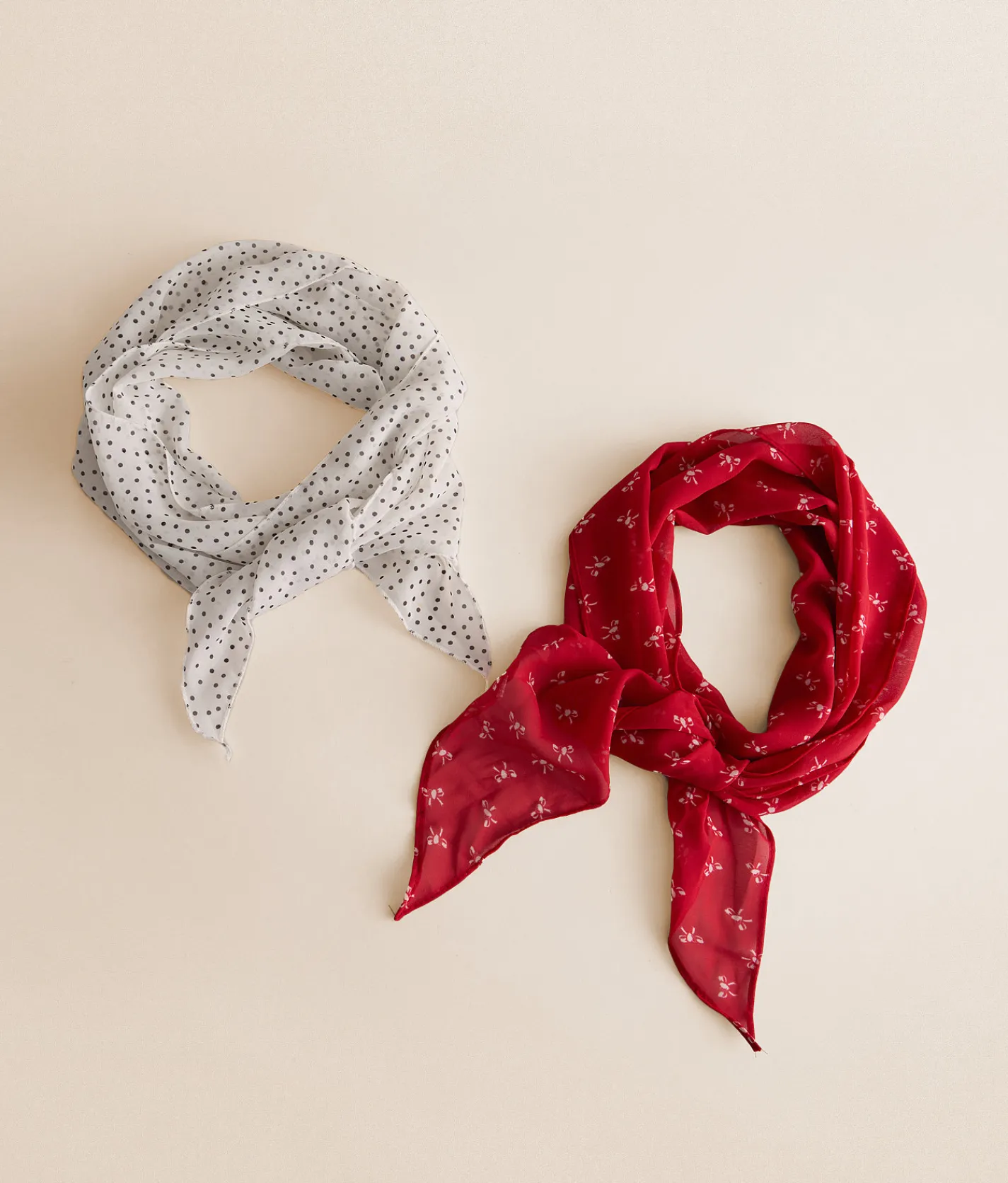 BKE 2 Pack Fashion Scarf Set Assorted Hot