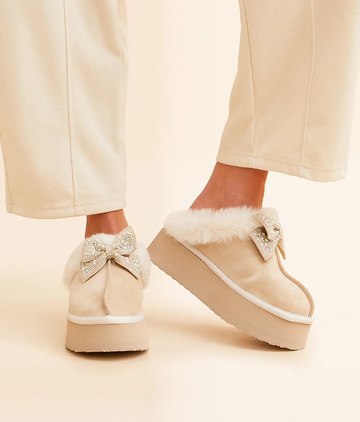 Very G Paris Bedazzled Platform Slipper Cream Hot