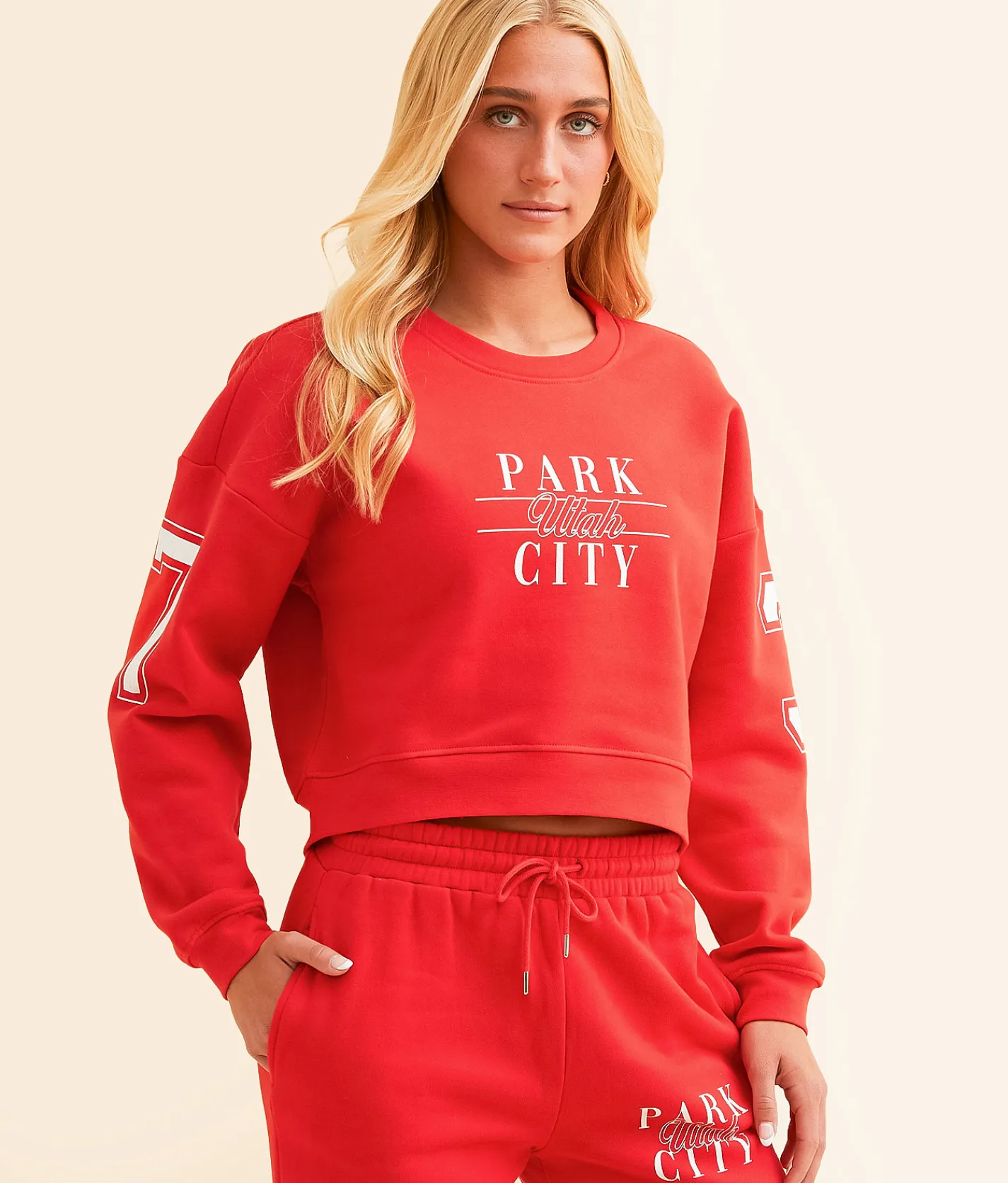 FITZ + EDDI Park City Utah Cropped Pullover High Risk Red New
