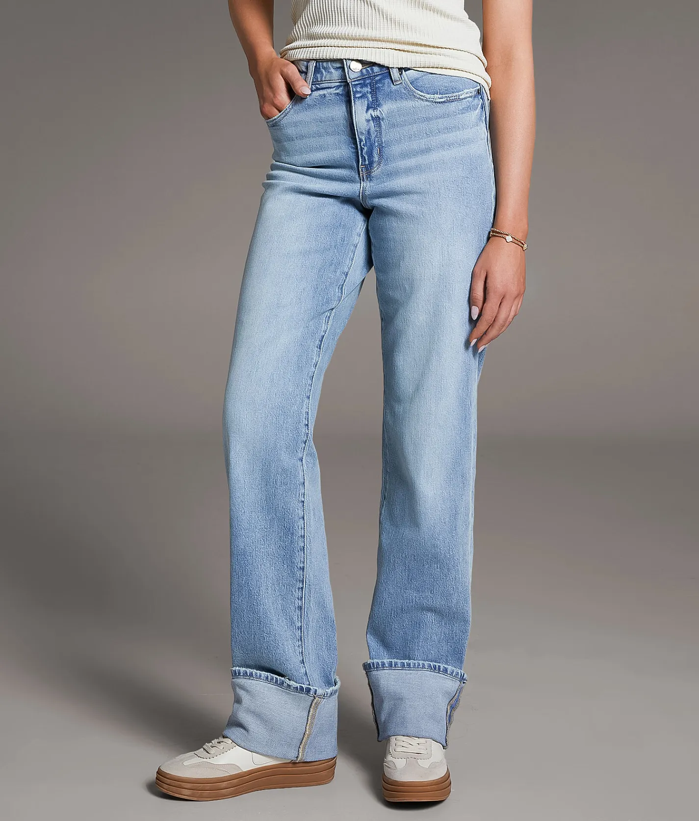 BKE Parker Classic Straight Stretch Jean Lawry 2