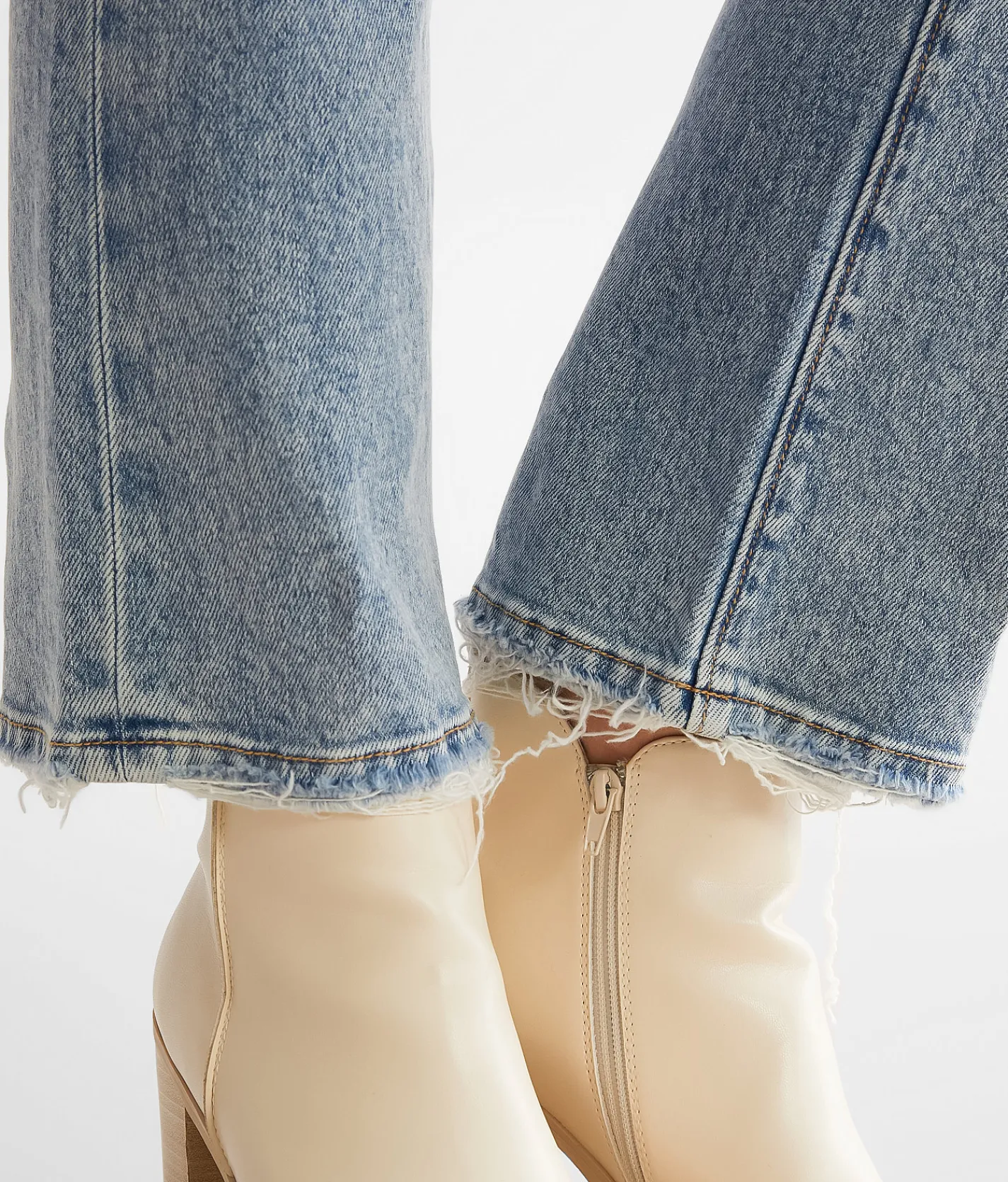 Jeans|Bottoms | BKE Payton Cropped Flare Stretch Jean Bembry 3