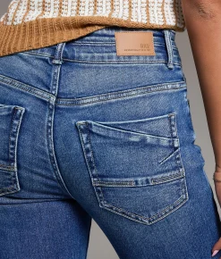 Jeans|Bottoms | BKE Payton Cuffed Stretch Capri Jean Brasen 2
