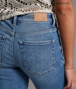 BKE Payton Skinny Stretch Jean Sims 4 Online
