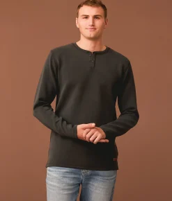 Outpost Makers Performance Henley Black Online