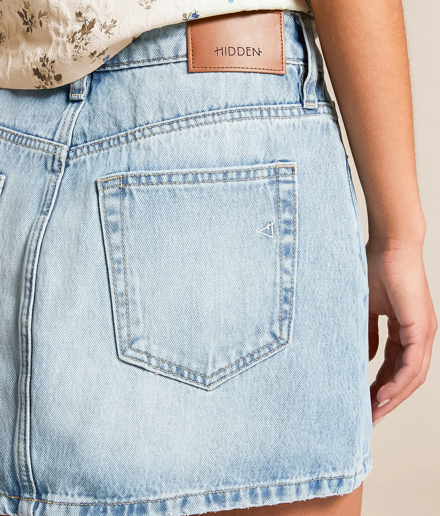 HIDDEN Peyton Denim Mini Skirt Malibu Hot