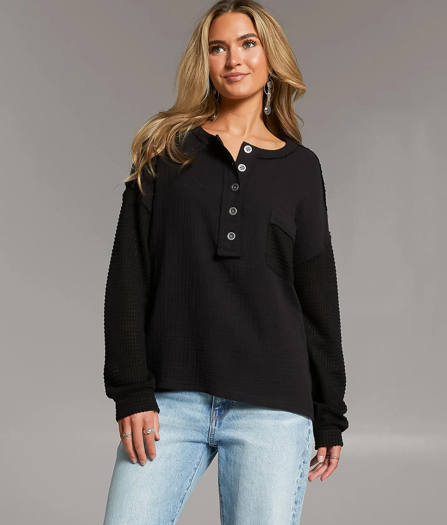 BKE Pieced Henley Black Hot