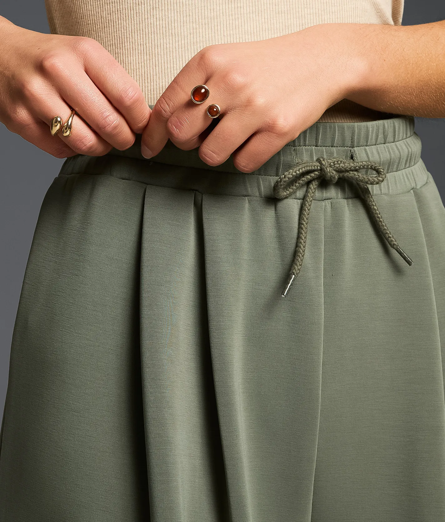 Buckle Black Pleated Pant Laurel Wreath Clearance