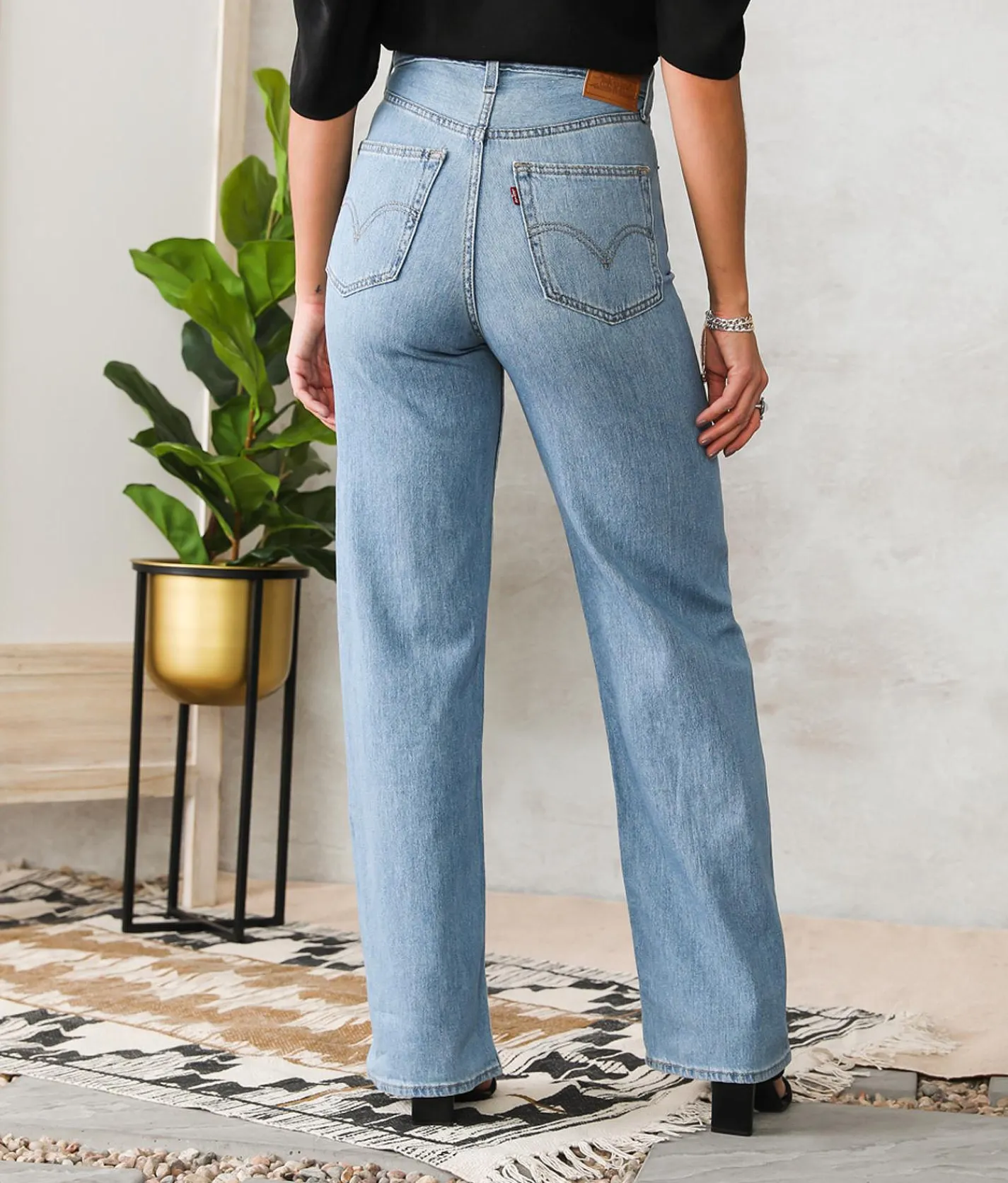 Levi's® Premium High Loose Straight Jean Lets Stay in Pj Online