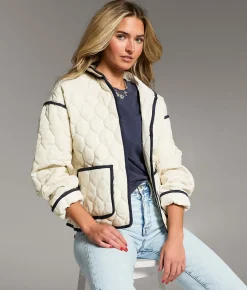 BKE Prep Edit - Quilted Jacket Cream Navy Best