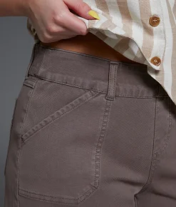 Bottoms|Shorts | Buckle Black Pull-On Chino Stretch Short