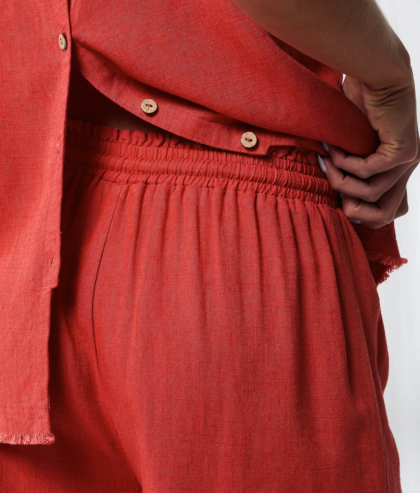 Bottoms | BKE Resort Edit - Frayed Short Cardinal