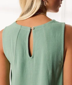 BKE Resort Edit - Pieced Woven Tank Top Green Spruce Online
