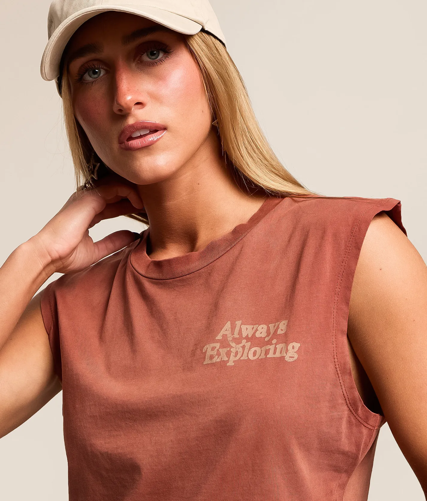 Modish Rebel Road Trip Always Exploring Tank Top Washed Red