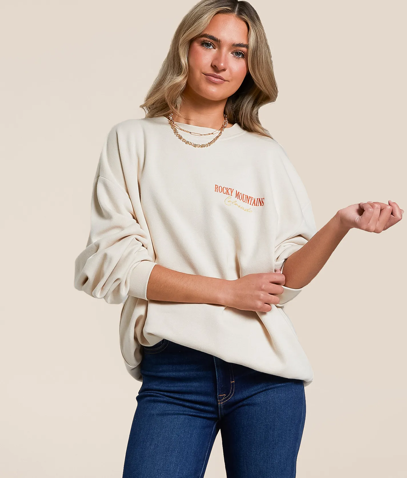 Modish Rebel Rocky Mountain Oversized Pullover Sandshell Hot
