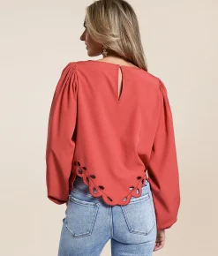 Willow & Root Scalloped Hanky Hem Top Holly Berry New