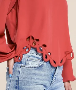 Willow & Root Scalloped Hanky Hem Top Holly Berry New