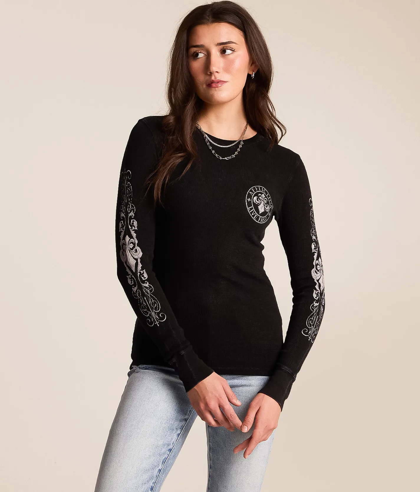 Affliction Simulation Thermal Black Lava Wash Outlet