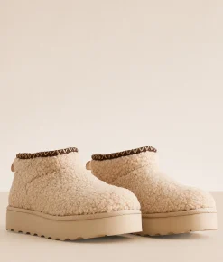 Bearpaw Snuggle Daphne Platform Boot Oat Sale