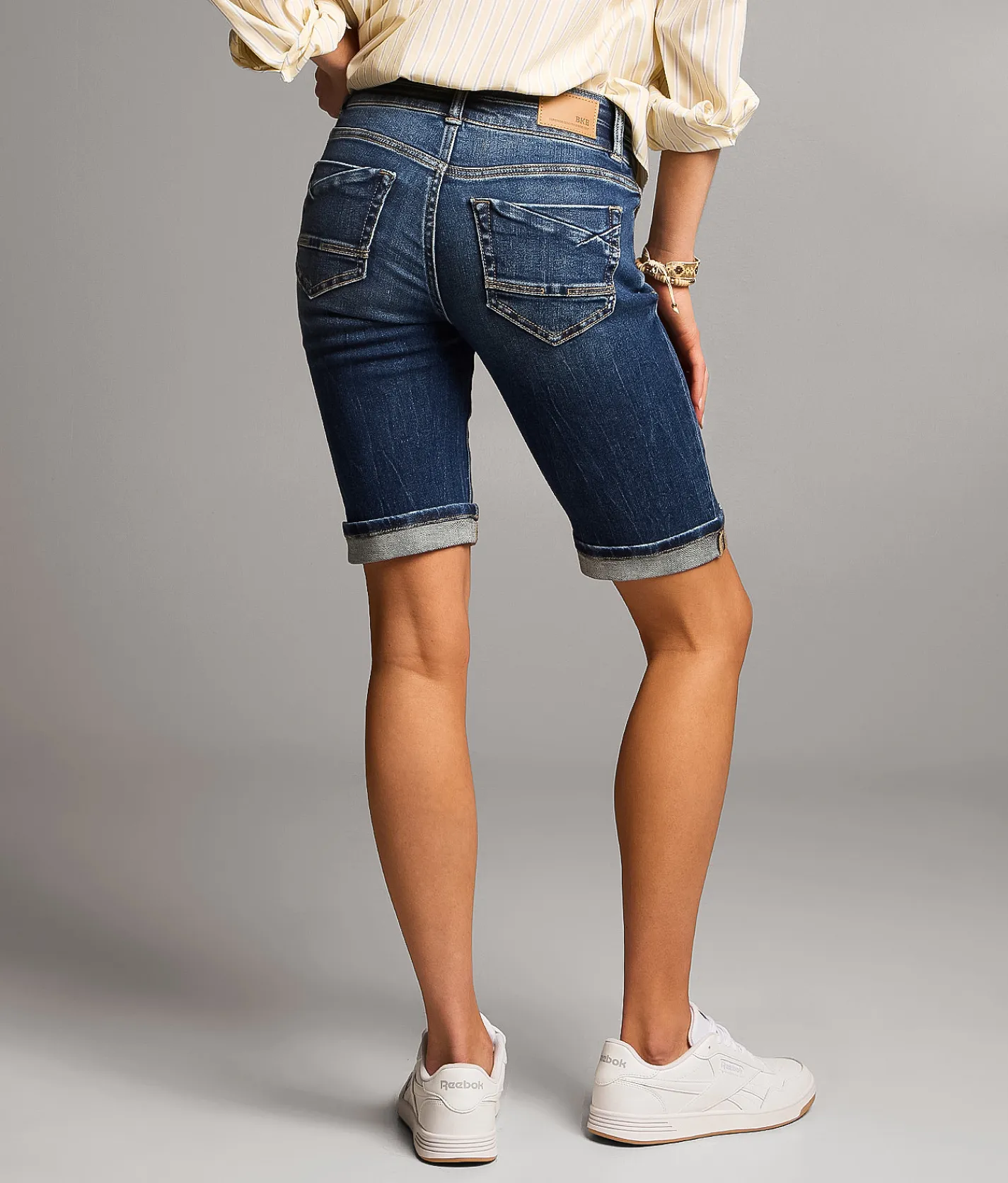BKE Stella Bermuda Stretch Short Mintle 8 Clearance