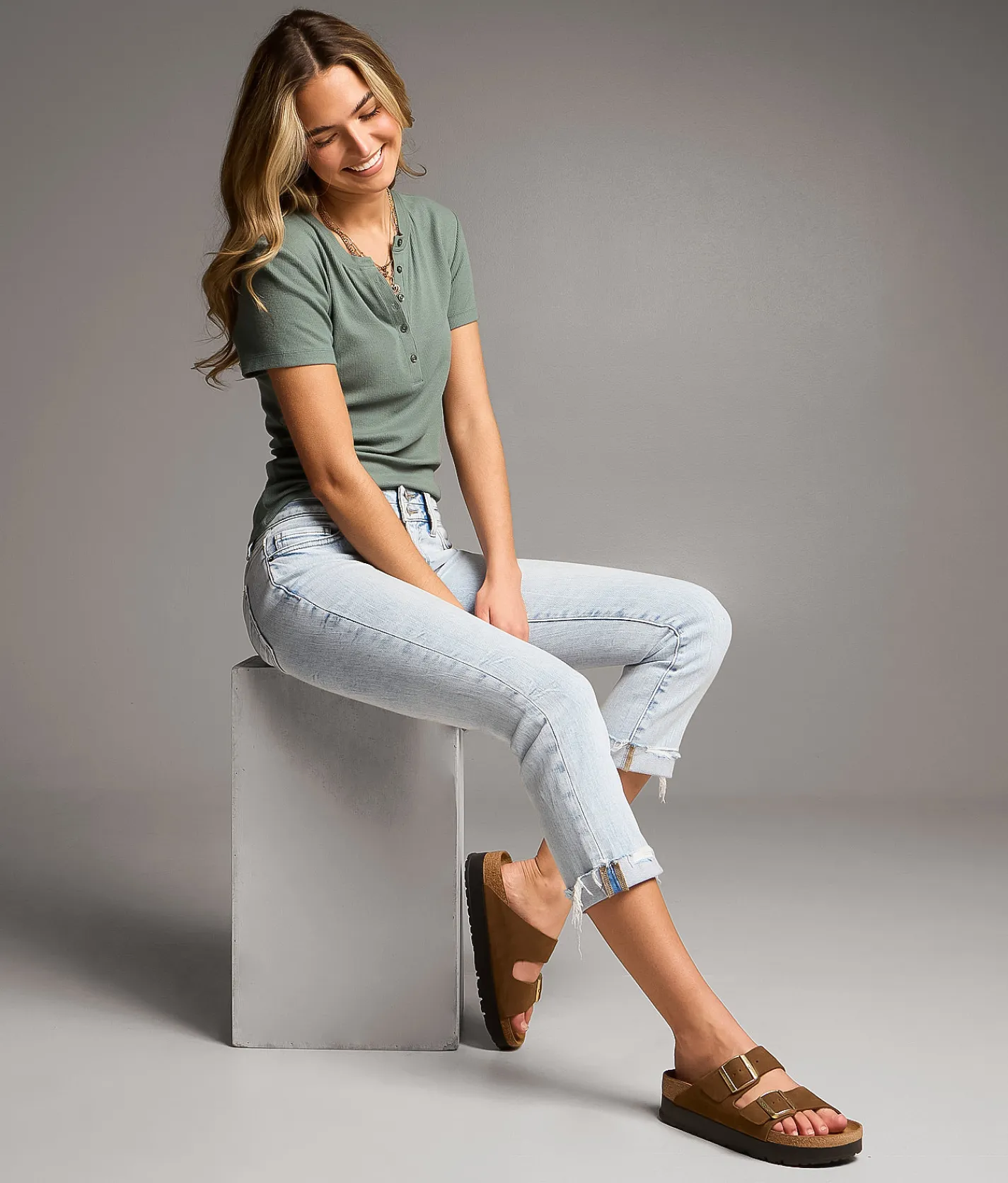 Jeans|Bottoms | BKE Stella Cuffed Stretch Capri Jean Kerker 5