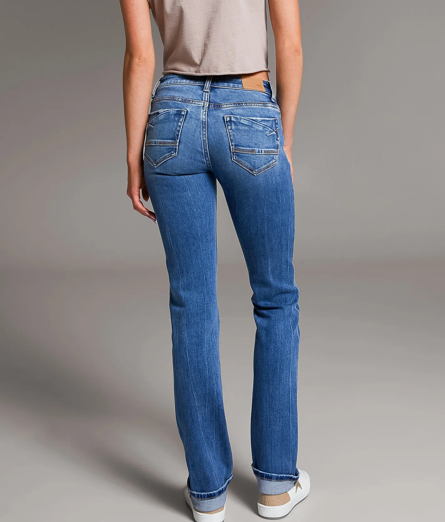 BKE Stella Straight Stretch Jean Coatney New
